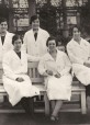 Personal del Museu de Biologia, març 1927. D’esquerra a dreta: Sofía Gallego, Carmen Giménez, Conxita Jorba, Anna Foix Quer i Pepita Mata.